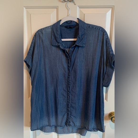 Liverpool ombré tencel denim shirt, size L.
Great used condition. - Picture 3 of 6